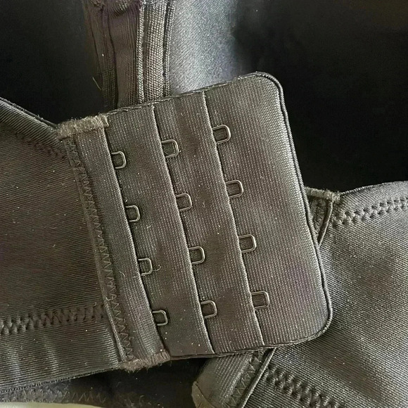 Vanity Fair full figure black bra sz  44 DDD - Picture 2 of 10